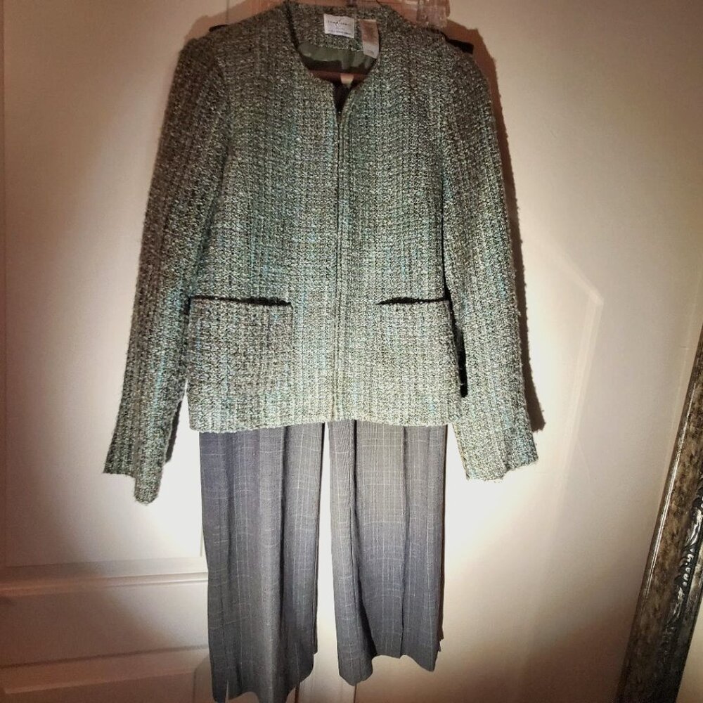 Emma James by Liz Claiborne Short Jacket and Pant set
